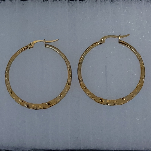 18k Gold Plated Hoop Earrings - Picture 1 of 6